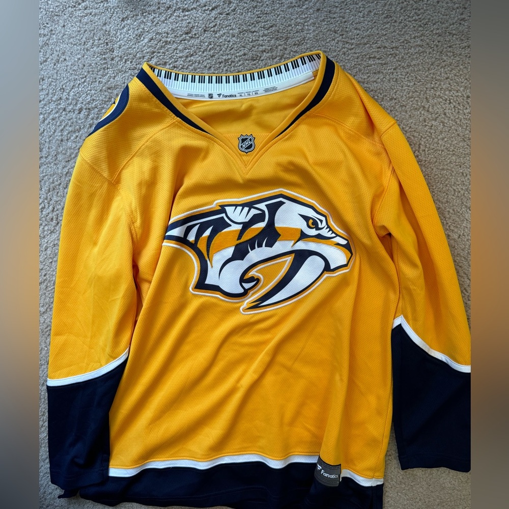 Women’s Nashville Predators breakaway home jersey